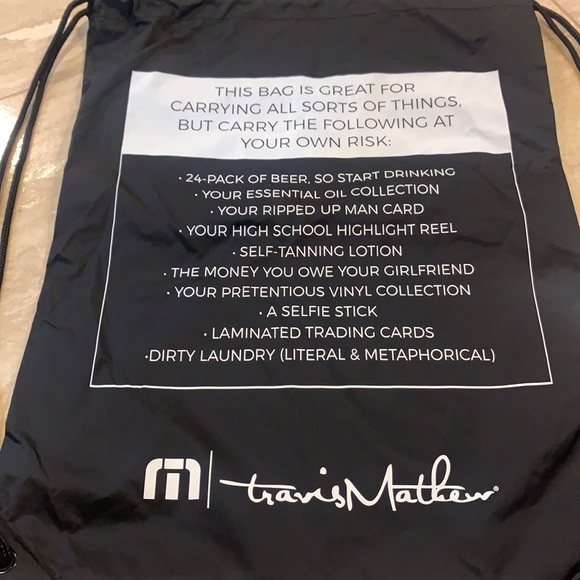 Travis Mathew drawstring bag - Picture 2 of 3